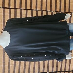 NWT!! Skonhet diamond/ pearl tie front top